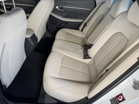 Used 2023 Hyundai Sonata SE FWD image 21
