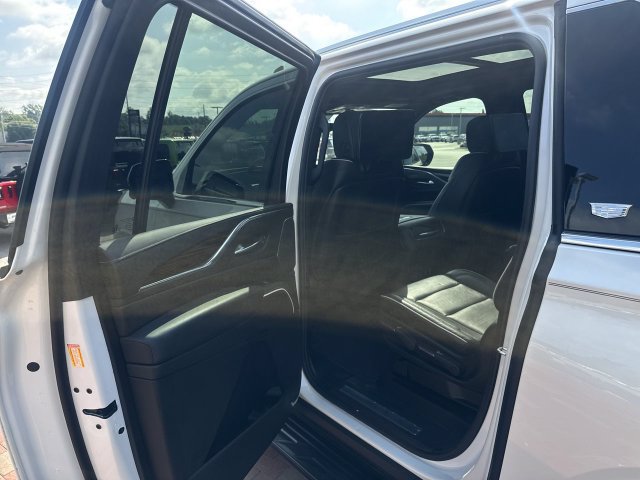 Used 2024 Cadillac Escalade ESV Premium Luxury RWD image 27