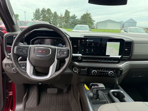 Used 2023 GMC Sierra 1500 SLT w/ SLT Premium Plus Package AWD/4WD image 11