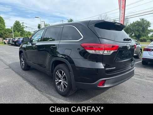 Used 2019 Toyota Highlander LE AWD/4WD image 9