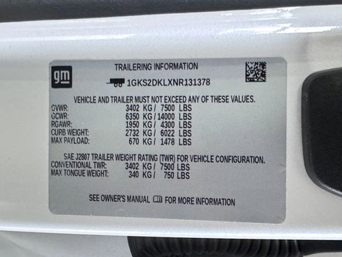 Certified 2022 GMC Yukon Denali image 9