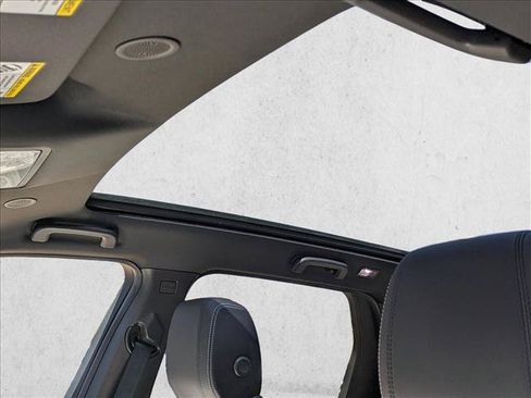 New 2026 Land Rover Discovery Sport Landmark AWD/4WD image 15