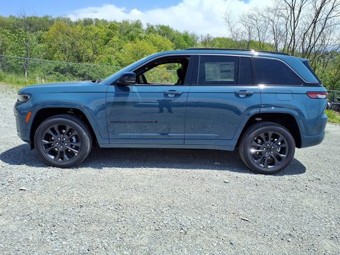 New 2026 Jeep Grand Cherokee Limited AWD/4WD image 5