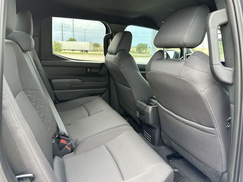 Used 2025 Toyota Tacoma SR AWD/4WD image 20