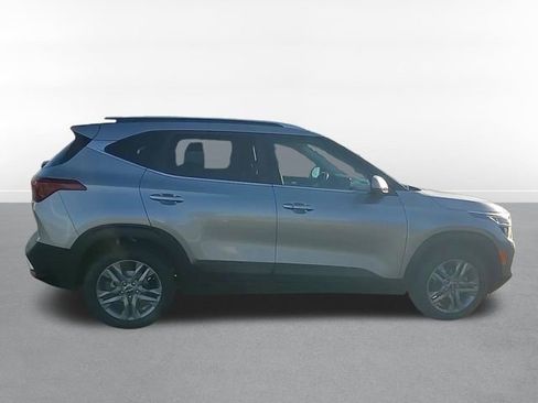 Used 2022 Kia Seltos S image 4