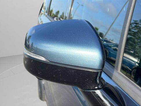 Used 2023 Kia Carnival SX Prestige FWD image 22