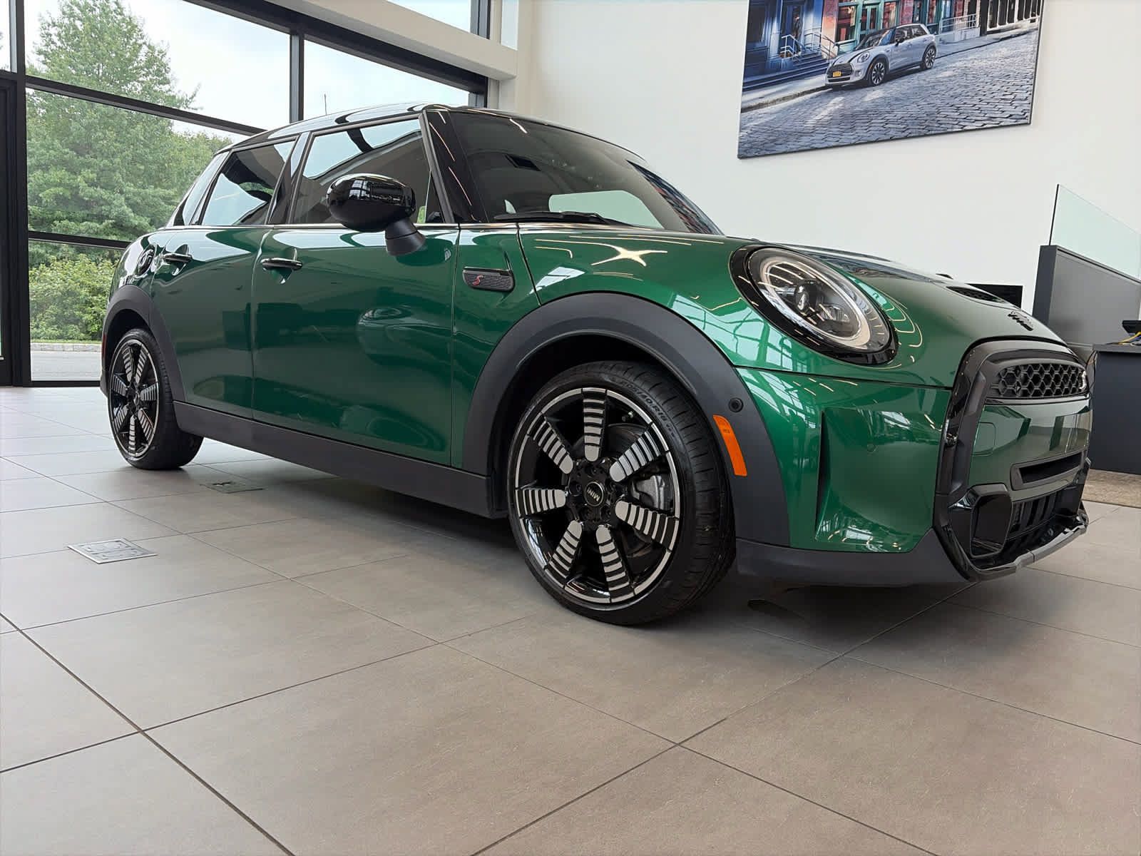 Used 2024 MINI Cooper S FWD image 5