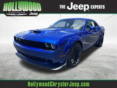 Used 2021 Dodge Challenger R/T Scat Pack RWD image 1