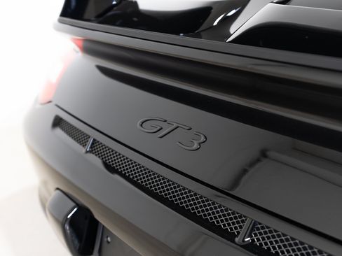 Used 2010 Porsche 911 GT3 RWD image 31