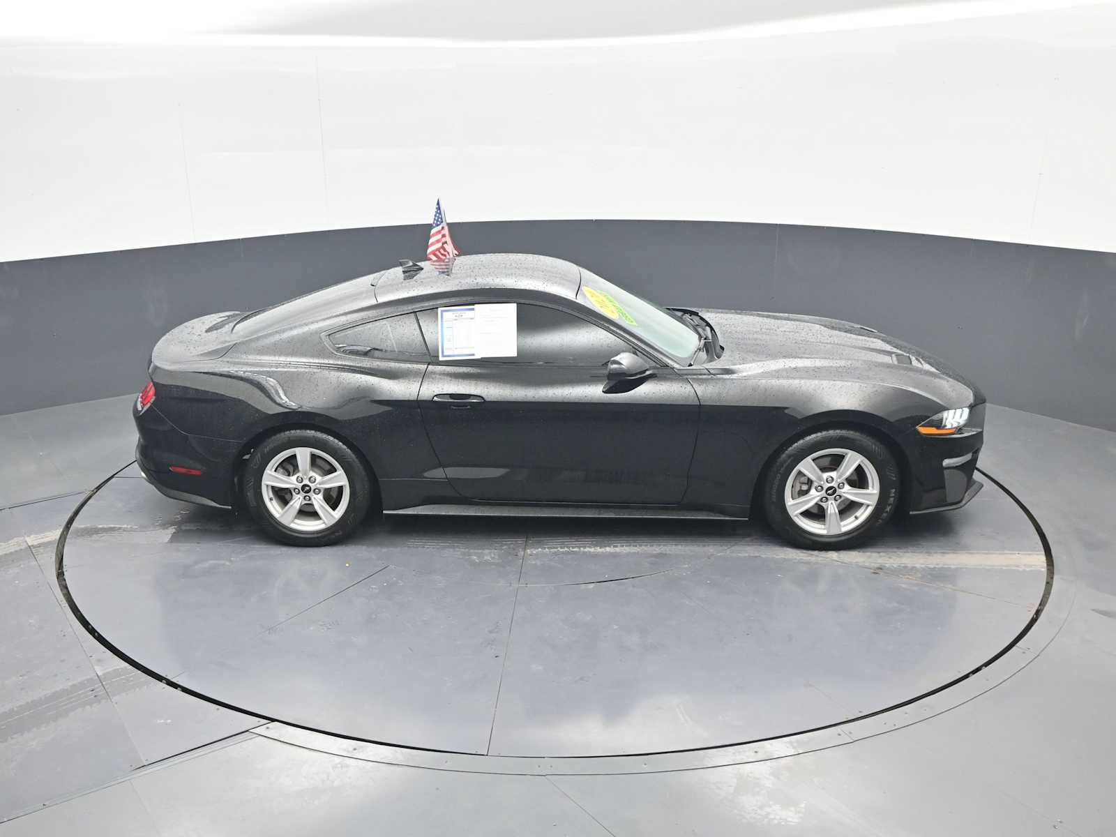 Used 2020 Ford Mustang Coupe RWD image 30