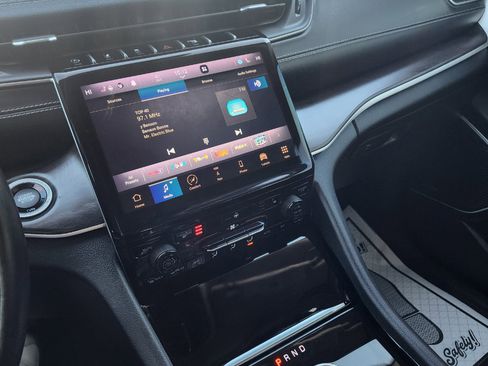 Used 2021 Jeep Grand Cherokee L Limited image 11