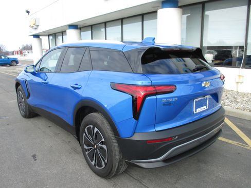 Used 2024 Chevrolet Blazer EV LT image 3