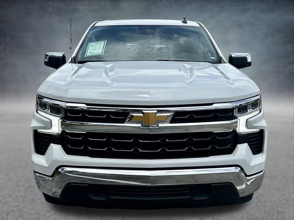 Used 2025 Chevrolet Silverado 1500 LT RWD image 2