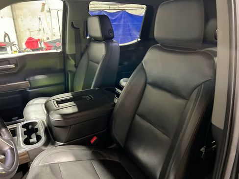 Used 2019 Chevrolet Silverado 1500 RST image 12