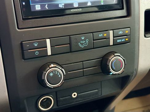 Used 2010 Ford F150 XLT AWD/4WD image 15