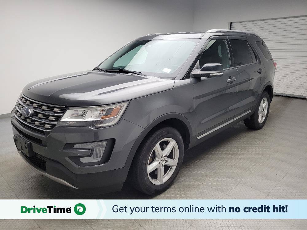 Used 2017 Ford Explorer XLT w/ Equipment Group 202A AWD/4WD image 1
