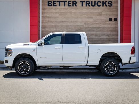 Used 2026 RAM 2500 Laramie AWD/4WD image 7