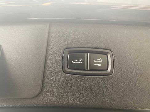 Used 2023 Porsche Cayenne Platinum Edition AWD/4WD image 37