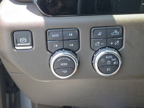 Certified 2025 GMC Sierra 2500 SLT w/ SLT Premium Package AWD/4WD image 26
