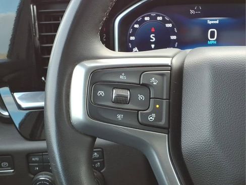 Used 2024 Chevrolet Silverado 2500 LTZ w/ LTZ Convenience Package image 15