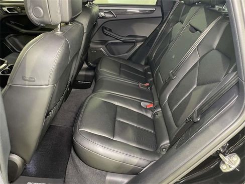 Certified 2025 Porsche Macan image 69