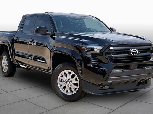 Used 2024 Toyota Tacoma SR5 image 3