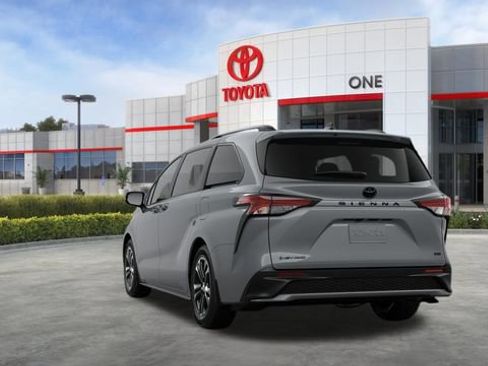 New 2026 Toyota Sienna XSE AWD/4WD image 10