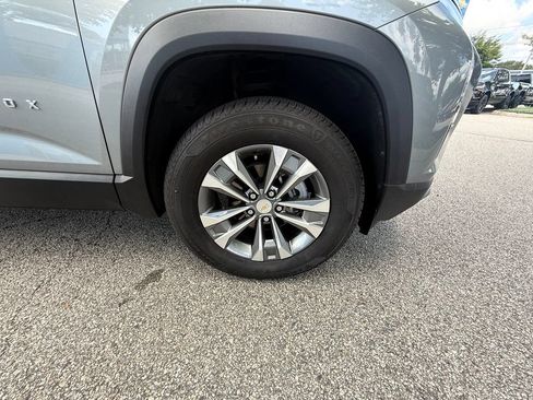 Used 2025 Chevrolet Equinox LT AWD/4WD image 33