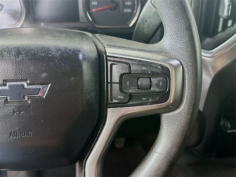 Used 2020 Chevrolet Silverado 1500 LT image 25