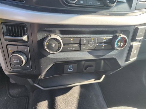 Used 2023 Ford F150 XLT image 24