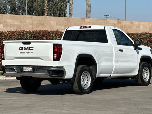 Used 2023 GMC Sierra 1500 Pro w/ Convenience Package image 4
