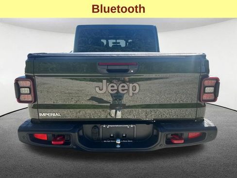 Used 2021 Jeep Gladiator Rubicon AWD/4WD image 11