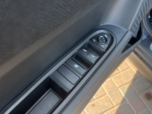 Used 2026 MINI Cooper S FWD image 9