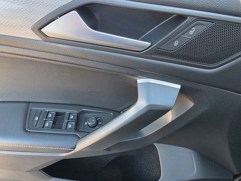 Used 2024 Volkswagen Tiguan S image 14