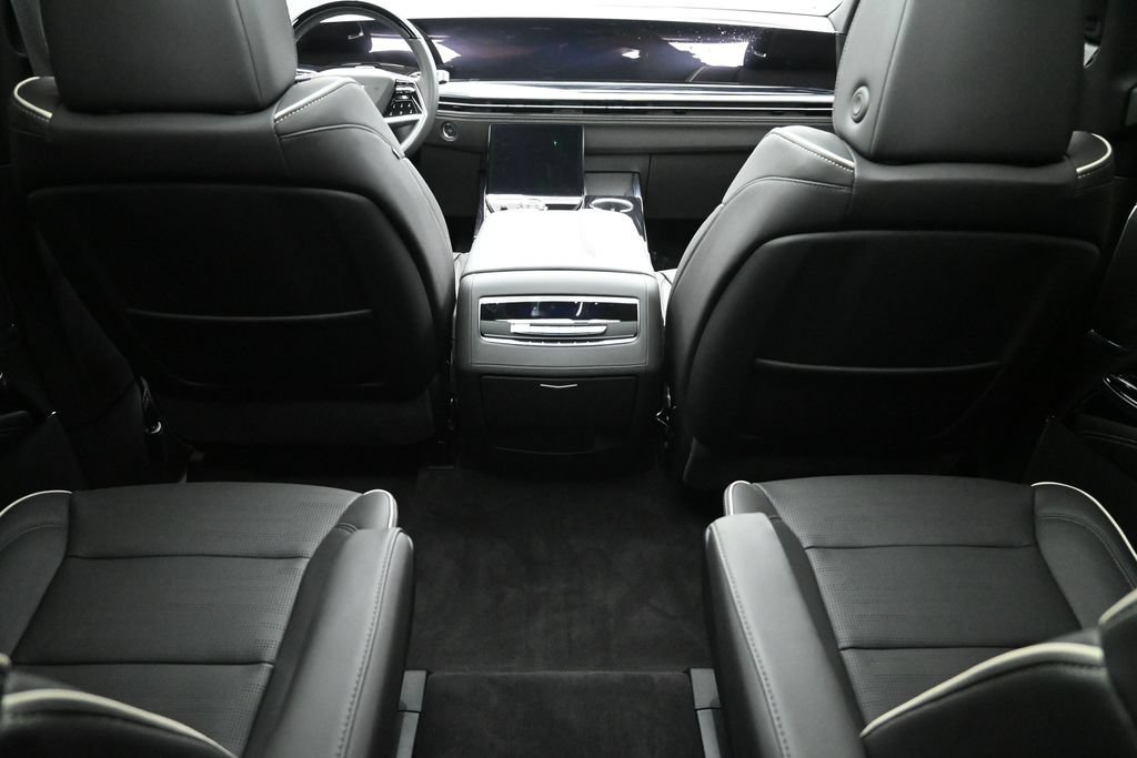 Used 2026 Cadillac Escalade Sport w/ LPO, ONYX Package AWD/4WD image 29