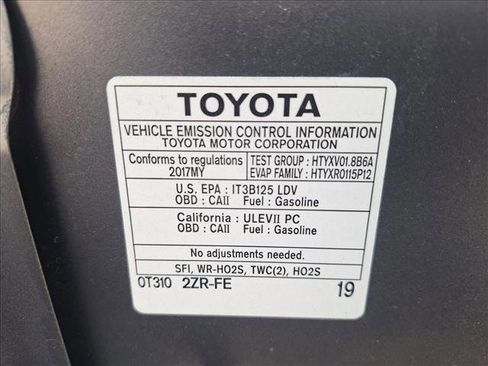 Used 2017 Toyota Corolla LE image 23