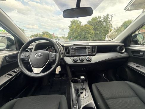 Used 2016 Toyota RAV4 LE AWD/4WD image 21