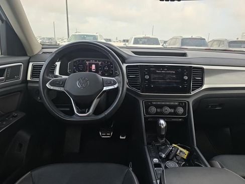 Used 2023 Volkswagen Atlas SEL Premium AWD/4WD image 10
