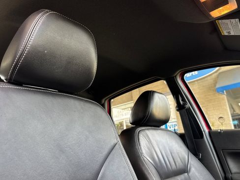 Used 2010 Ford Focus SEL FWD image 16
