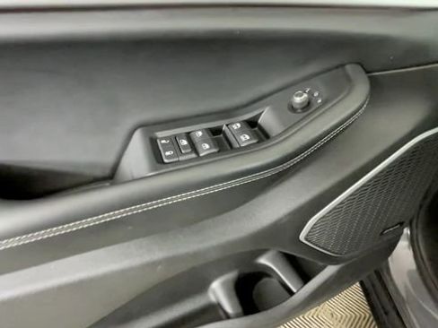 Used 2023 Jeep Grand Cherokee 4WD 4xe image 17