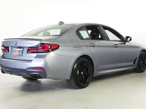 Used 2023 BMW 530e w/ M Sport Package image 7