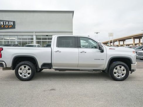Used 2020 Chevrolet Silverado 2500 LTZ w/ LTZ Plus Package image 4