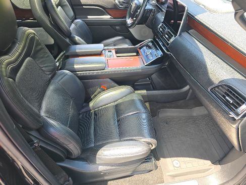Used 2021 Lincoln Navigator Reserve w/ Luxury Package AWD/4WD image 20