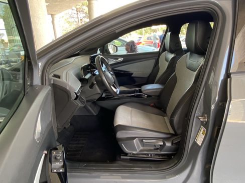Used 2023 Volkswagen ID.4 Pro RWD image 26