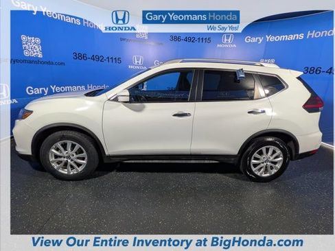 Used 2018 Nissan Rogue SV FWD image 7