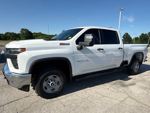 Used 2022 Chevrolet Silverado 2500 W/T w/ WT Convenience Package AWD/4WD image 5