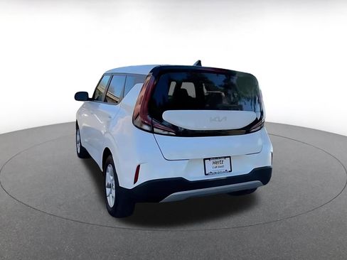 Used 2025 Kia Soul LX w/ LX Technology Package image 11