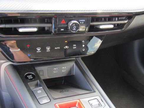 Used 2026 Nissan Kicks SR image 25