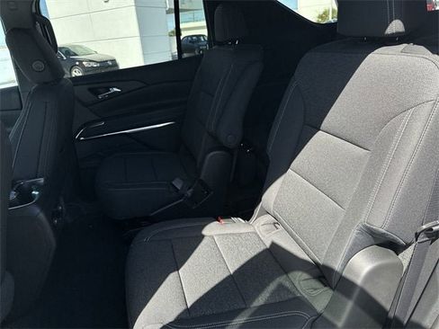 New 2026 Chevrolet Traverse LT image 24