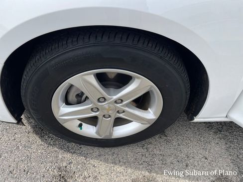 Used 2021 Chevrolet Malibu LS image 26